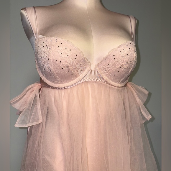 Victoria's Secret Blush Pink Lace & Mesh Babydoll Chemise - Picture 3 of 12